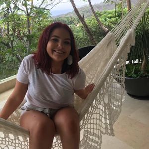 Meet your Posher, Brooke